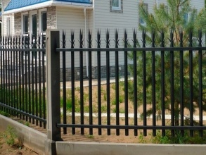 Сварные заборы на ленточном фундаменте 12 метров фото в Заволжье