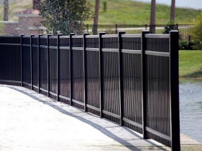 Сварные заборы с бетонированием столбов 20 соток фото цена за метр под ключ